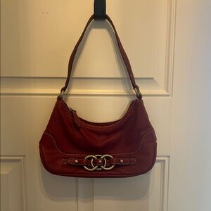 Red Leather Shoulder Bag Y2K Minimalist Silver Ring Detail Wilsons EUC